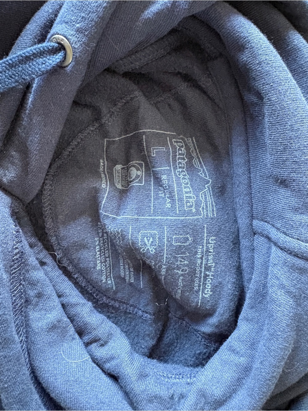 Patagonia Navy Pullover Hoodie with Multicolor Logo - large outdoor Cabincore - Picture 4 of 5